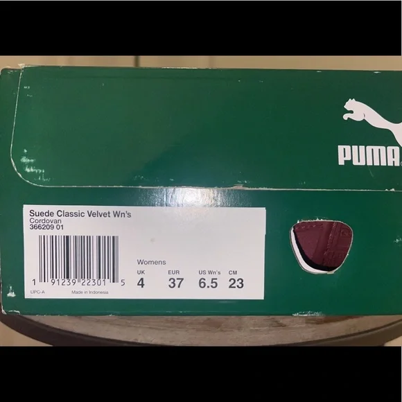 Puma - Picture 3 of 3